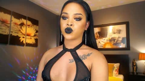 Snapshot of urmajestytyra chatting on 03-27-26, 08:26 UrMajestyTyra online show from 03-27-26, 08:26