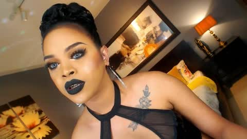 Snapshot of urmajestytyra chatting on 03-29-26, 01:49 UrMajestyTyra online show from 03-29-26, 01:49