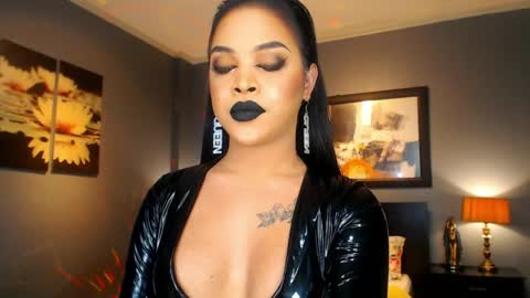Snapshot of urmajestytyra chatting on 04-08-26, 01:38 UrMajestyTyra online show from 04-08-26, 01:38