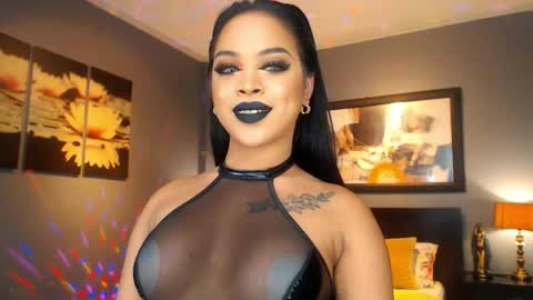 Snapshot of urmajestytyra chatting on 04-21-26, 02:51 UrMajestyTyra online show from 04-21-26, 02:51