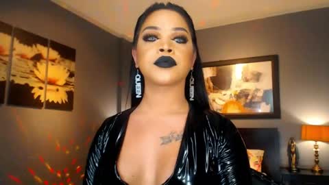 Snapshot of urmajestytyra chatting on 04-25-26, 12:46 UrMajestyTyra online show from 04-25-26, 12:46