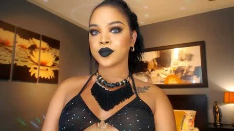 Snapshot of urmajestytyra chatting on 05-01-26, 01:54 UrMajestyTyra online show from 05-01-26, 01:54