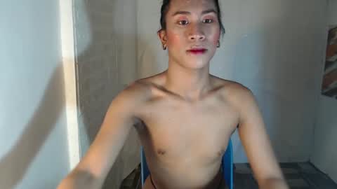 Navea online show from 02-20-25, 02:07