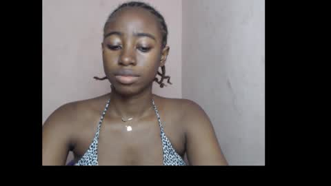 Snapshot of urnaughtydoll chatting on 09-16-25, 11:33 urnaughtydoll online show from 09-16-25, 11:33