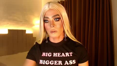 Snapshot of urnauthy_ciliaxxx chatting on 02-04-25, 11:16 cecilia online show from 02-04-25, 11:16