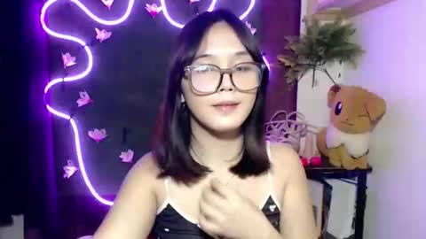 Pia online show from 10-14-25, 10:32