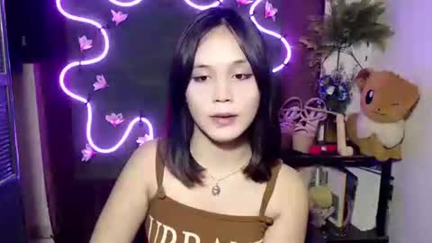 Pia online show from 10-17-25, 10:23