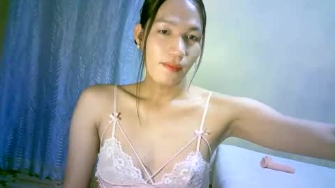 Snapshot of urpinaylovelyjuliaxxx chatting on 12-02-24, 01:24 queen julia not into CHEAPGUY online show from 12-02-24, 01:24