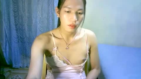 Snapshot of urpinaylovelyjuliaxxx chatting on 12-15-24, 03:53 queen julia not into CHEAPGUY online show from 12-15-24, 03:53