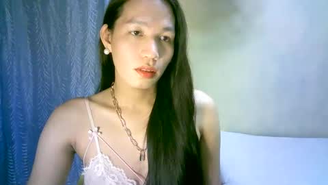 Snapshot of urpinaylovelyjuliaxxx chatting on 01-07-25, 12:41 queen julia not into CHEAPGUY online show from 01-07-25, 12:41