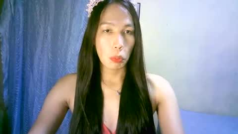 Snapshot of urpinaylovelyjuliaxxx chatting on 02-02-25, 11:19 queen julia not into CHEAPGUY online show from 02-02-25, 11:19