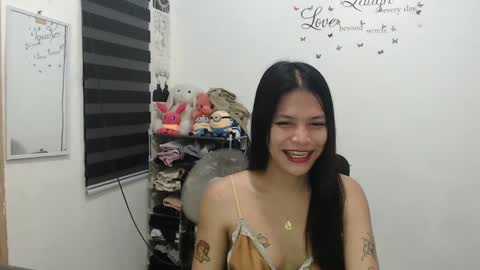 hi im kim online show from 01-07-25, 03:44