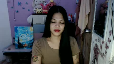 Snapshot of urpreciouspinayxxx chatting on 06-26-26, 01:04 hi im kim online show from 06-26-26, 01:04