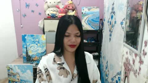 Snapshot of urpreciouspinayxxx chatting on 07-23-26, 11:52 hi im kim online show from 07-23-26, 11:52
