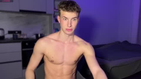 Snapshot of ursaotome chatting on 10-31-25, 12:22 ursaotome online show from 10-31-25, 12:22