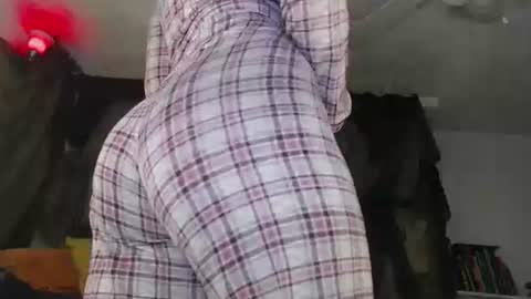 Maxi Mills . My Orgasm is in your hands Private is Open online show from 03-19-26, 04:22