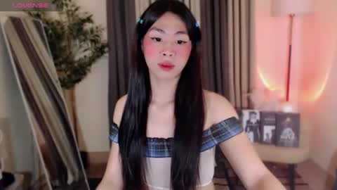 Snapshot of ursexxy_abby chatting on 06-19-26, 07:01 abby online show from 06-19-26, 07:01