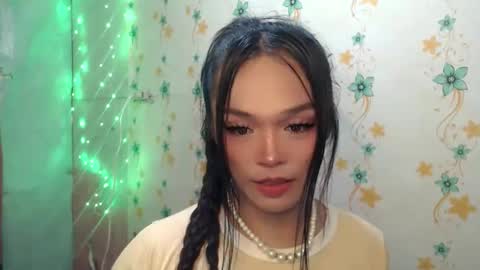 TYRA online show from 03-05-26, 01:18