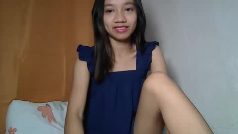 Snapshot of urshamegirl4you chatting on 03-14-26, 10:04 Your LUNA online show from 03-14-26, 10:04