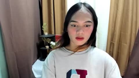 Snapshot of urslutty_mayie chatting on 10-11-25, 10:14 urslutty_mayie online show from 10-11-25, 10:14