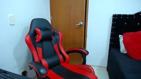 Snapshot of ursulawhite69 chatting on 09-26-25, 12:03 Eveling Blanco online show from 09-26-25, 12:03