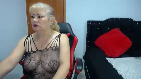 Eveling Blanco  online show from 05-12-26, 02:08