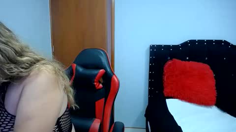 Eveling Blanco  online show from 06-11-26, 03:32