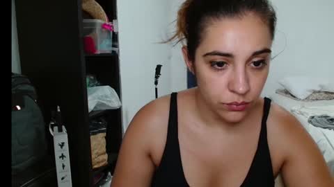 Snapshot of ursumi1 chatting on 09-11-25, 12:38 ursumi1 online show from 09-11-25, 12:38