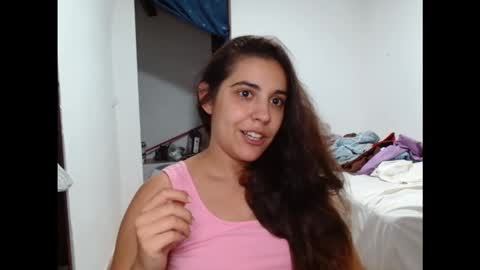 Snapshot of ursumi1 chatting on 09-16-25, 08:32 ursumi1 online show from 09-16-25, 08:32