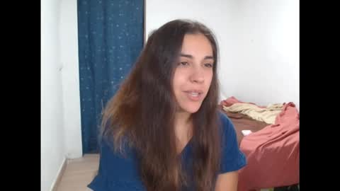 Snapshot of ursumi1 chatting on 09-22-25, 06:26 ursumi1 online show from 09-22-25, 06:26