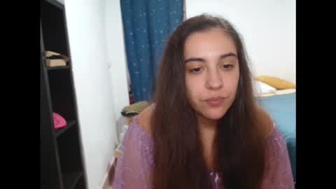 Snapshot of ursumi1 chatting on 10-09-25, 04:05 ursumi1 online show from 10-09-25, 04:05