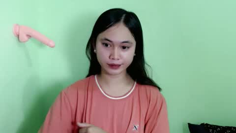 Snapshot of ursweet_athisa18 chatting on 02-18-26, 02:40 Athisa online show from 02-18-26, 02:40