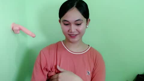 Snapshot of ursweet_athisa18 chatting on 02-26-26, 05:17 Athisa online show from 02-26-26, 05:17