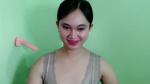 Snapshot of ursweet_athisa18 chatting on 03-08-26, 02:04 Athisa online show from 03-08-26, 02:04