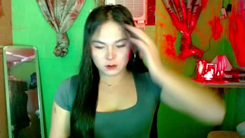 Snapshot of urunexpensivecamilla chatting on 05-14-26, 09:05 YOURGIRLCAMILLA online show from 05-14-26, 09:05