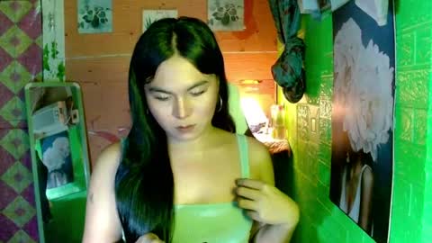 Snapshot of urunexpensivecamilla chatting on 08-04-26, 09:01 YOURGIRLCAMILLA online show from 08-04-26, 09:01