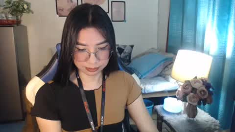 Ashley Kate Mateo Gray online show from 02-12-25, 12:01
