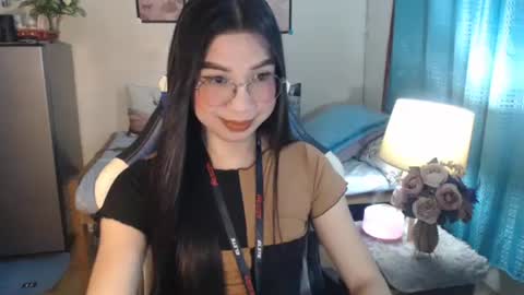 Ashley Kate Mateo Gray online show from 02-21-25, 05:35