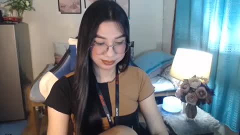 Ashley Kate Mateo Gray online show from 02-21-25, 09:02