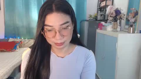 Ashley Kate Mateo Gray online show from 03-04-26, 11:49