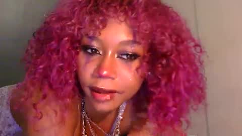 Snapshot of urwildestdream666 chatting on 10-28-25, 12:36 urwildestdream666 online show from 10-28-25, 12:36