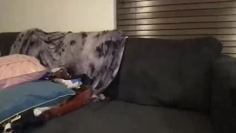 Snapshot of urwivesaffair chatting on 10-12-25, 01:54 Urwivesaffair online show from 10-12-25, 01:54