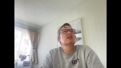 Snapshot of usablemale chatting on 03-03-25, 06:12 P online show from 03-03-25, 06:12