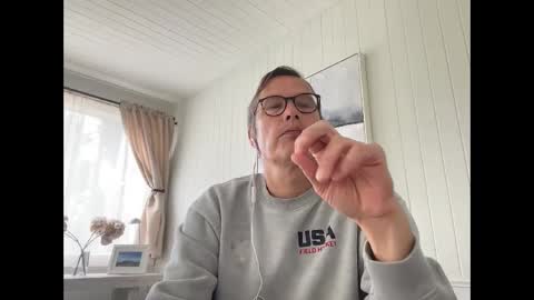 Snapshot of usablemale chatting on 03-04-25, 05:03 P online show from 03-04-25, 05:03