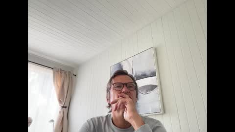 Snapshot of usablemale chatting on 09-08-25, 07:13 P online show from 09-08-25, 07:13