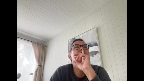 Snapshot of usablemale chatting on 09-18-25, 07:05 P online show from 09-18-25, 07:05