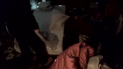 usefulhole online show from 11-29-25, 06:22