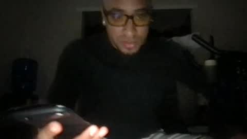 usermaneee589 online show from 11-05-25, 08:58