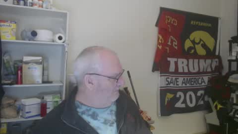 Eric online show from 01-09-25, 02:43