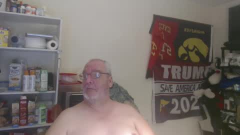Eric online show from 01-18-25, 04:37
